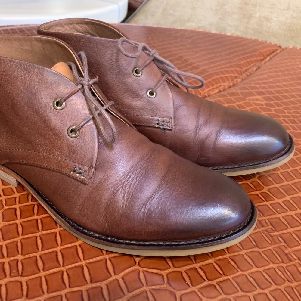 JOHN FLUEVOG TELEVISION "PBS" - MENS 8/WOMENS 10 (FITS MENS 8.5/WOMENS 10.5)